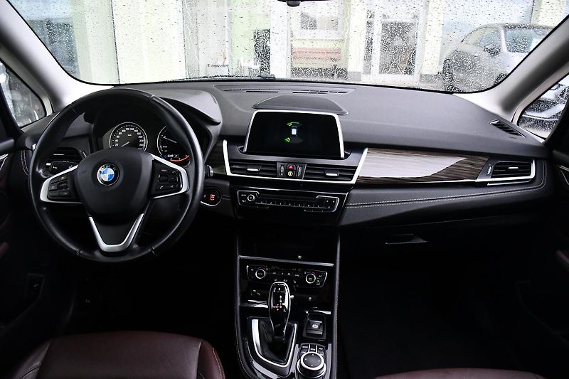 BMW Řada 2 216D GRAN TOURER 7MÍST 1.M ČR - fotka 5 z 38
