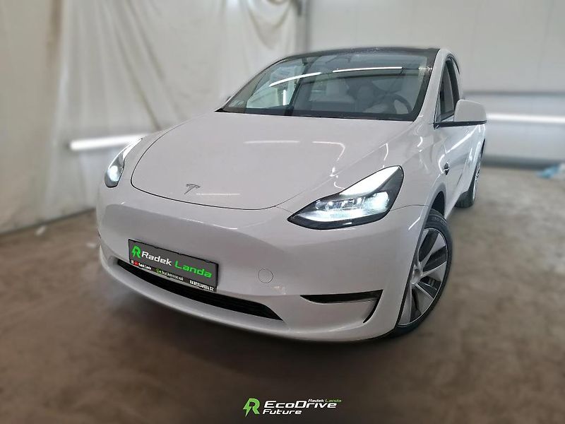 Tesla Model Y (2023) Bílý interiér, AMD, tažné - fotka 4 z 10