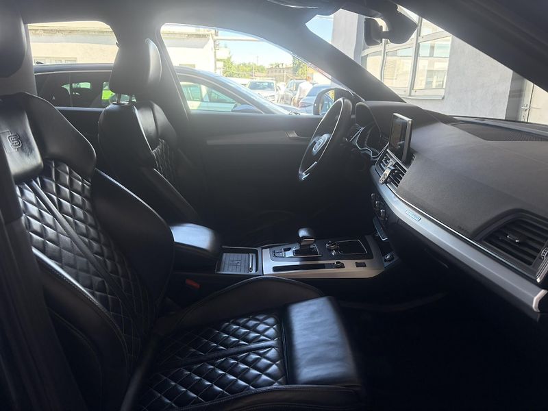 Audi Q5 3.0TDi Quattro S-Line 210kW - fotka 15 z 23