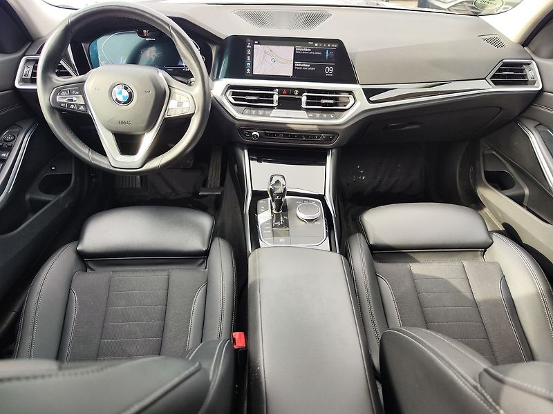 BMW Řada 3 330e 2.0/215kW Sportline PHEV - fotka 13 z 38