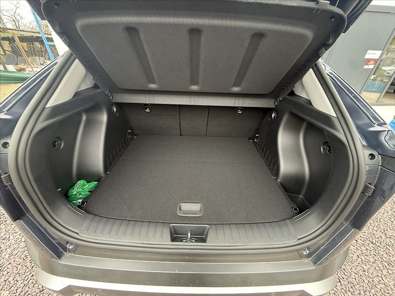 Hyundai Kona 1,6 T-GDI 132kW DCT Style - fotka 25 z 29