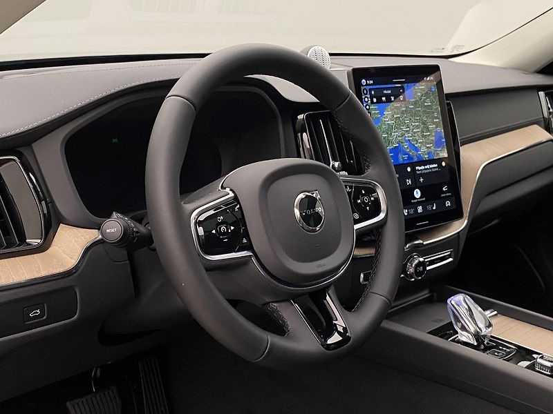 Volvo XC60 B5 AWD ULTRA CZ 1.maj - fotka 3 z 52