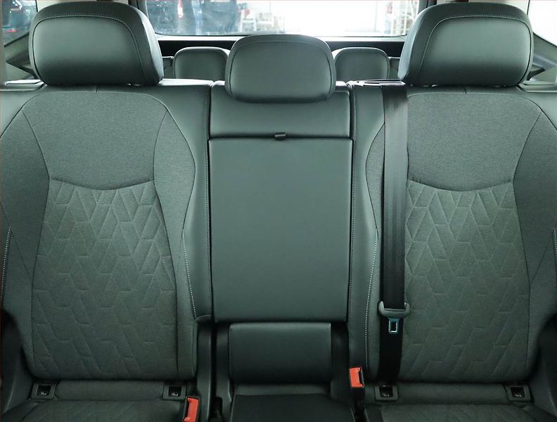 Volkswagen Tayron (2025) 1.5 eTSI - fotka 10 z 27