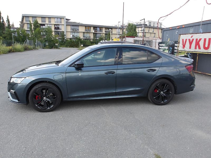 Škoda Octavia 1,4TSi PLUGINHYBRID 1.MAJ. - fotka 6 z 34