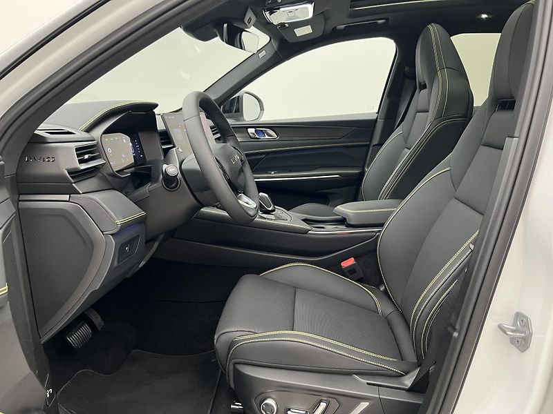 Lynk & Co 01 MORE PHEV AUT CZ 1.maj - fotka 3 z 54