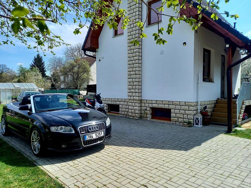 Audi A4 2.0 /103kW - fotka 11 z 16