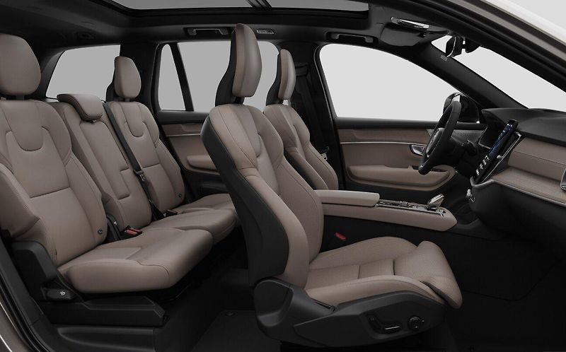 Volvo XC90 (2026) B5 AWD PLUS DARK - fotka 13 z 17