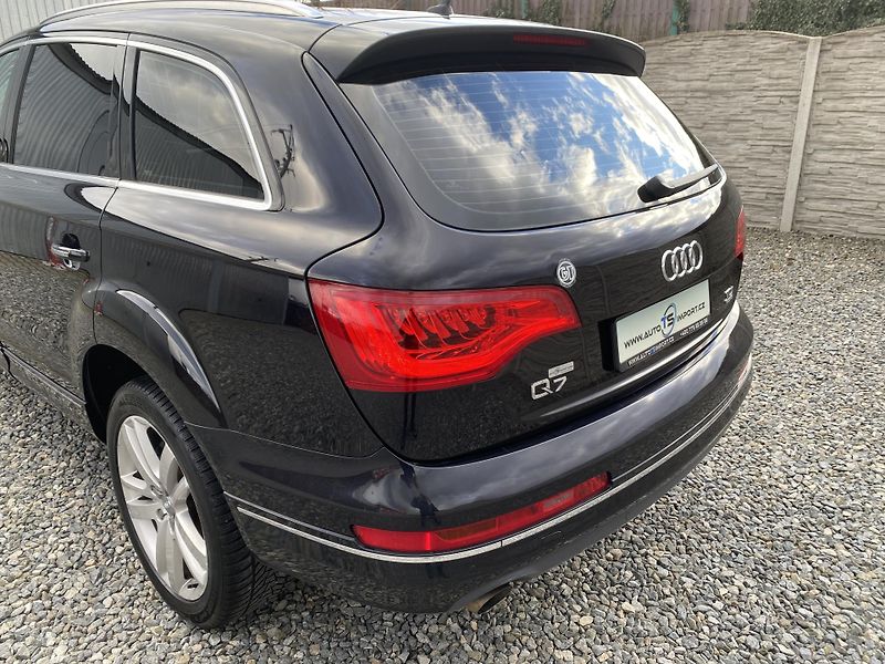 Audi Q7 3.0TDi 4x4 240PS FL 8Q SLINE!! - fotka 38 z 156