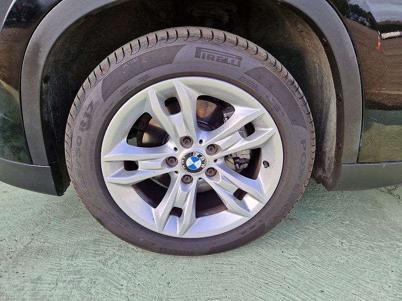 BMW X1 XDRIVE 18D - fotka 25 z 30