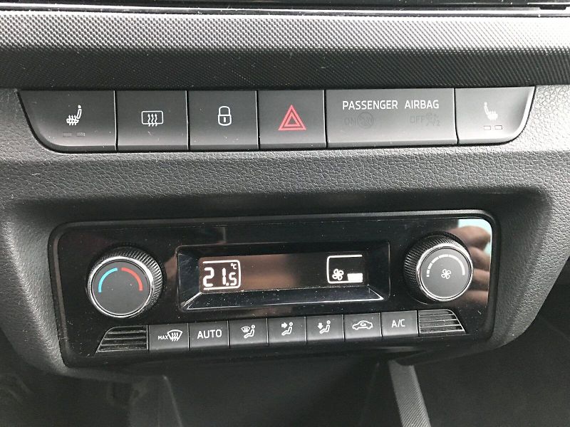 Škoda Fabia (2023) COMBI III FL AMBITION TSI 70/1 - fotka 22 z 25