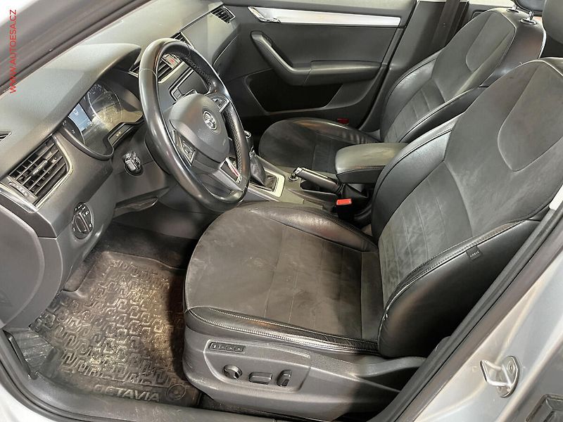 Škoda Octavia (2012) 1.4TSi, ČR, Navi, AC - fotka 9 z 17