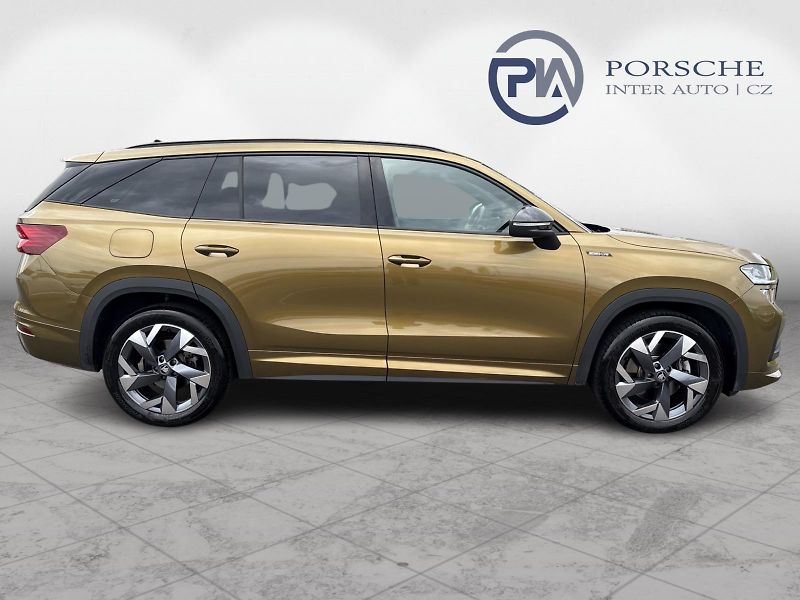 Škoda Kodiaq 2.0 TDI 7DSG SPORTLINE 4x4 142 - fotka 7 z 30
