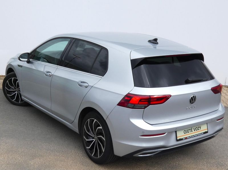 Volkswagen Golf (2021) Style 1,5 TSI 110KW - fotka 14 z 30