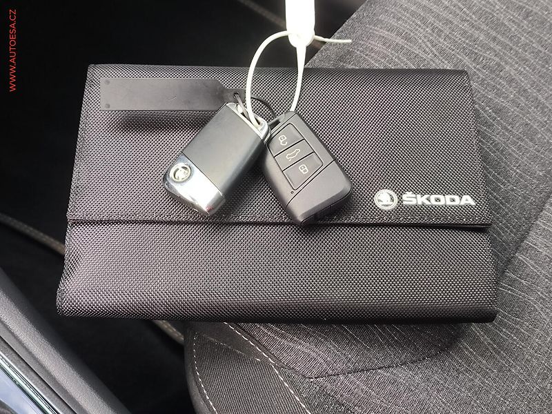 Škoda Kodiaq (2019) 2.0 TDi, Style, DSG, +kola - fotka 32 z 32