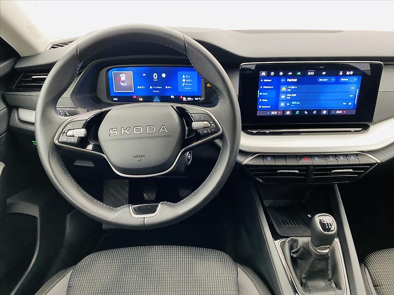 Škoda Octavia 1,5 TSI 110kW Selection - fotka 10 z 25