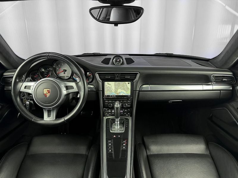 Porsche 911 CARRERA 4S 991.1 PDK, SPORT CH - fotka 9 z 22