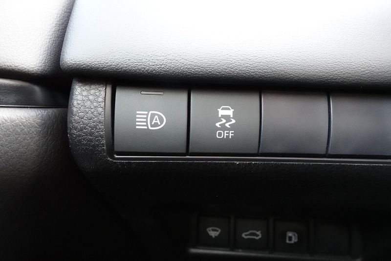 Toyota Mirai Fuel cell Comfort - fotka 17 z 29