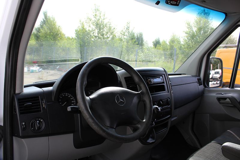 Mercedes-Benz Sprinter 310 CDI L1H1 Chlaďák - fotka 9 z 18