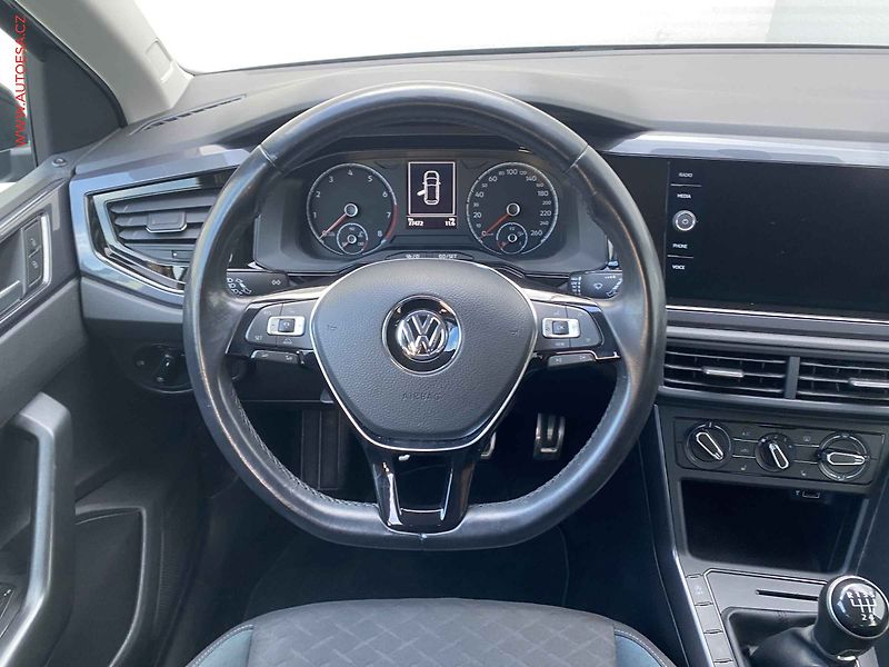 Volkswagen Polo (2019) 1.0 TSi, IQ Drive, navi - fotka 11 z 18