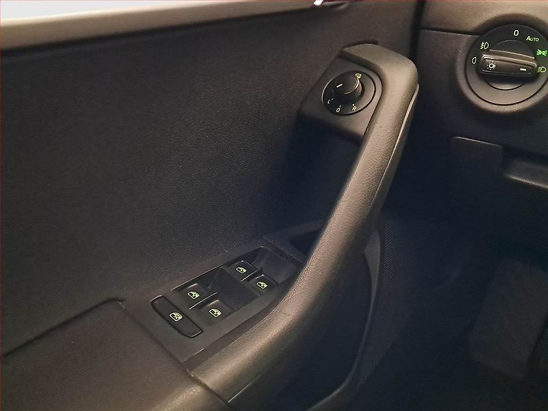 Škoda Octavia (2016) 2.0 TDI, 4X4, Automat - fotka 16 z 17