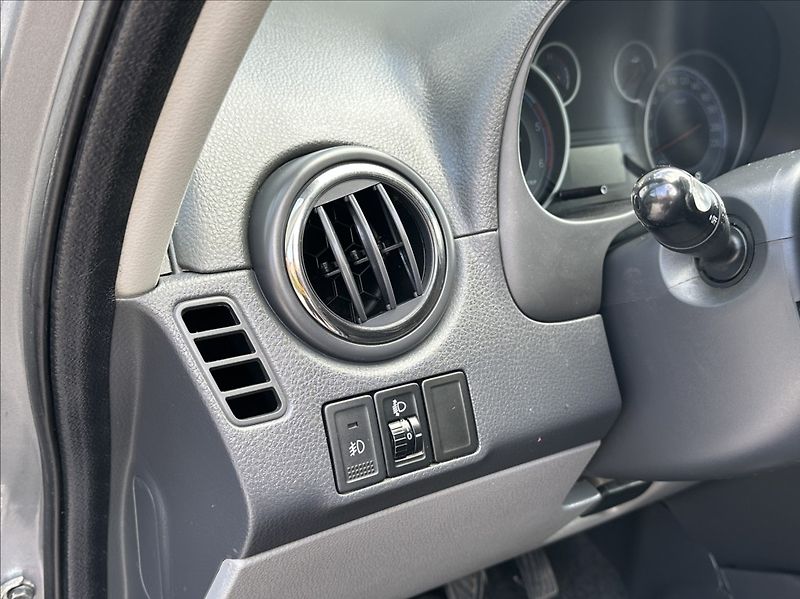 Suzuki SX4 2,0 DDiS 135PS  Style 4x4 - fotka 30 z 51