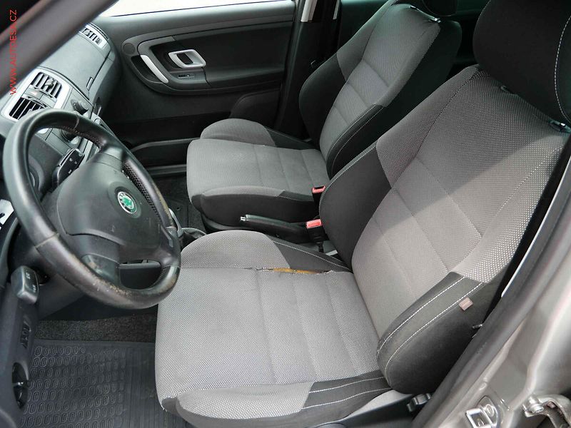 Škoda Fabia (2007) 1.2 HTP, 1.maj,ČR, Sport, - fotka 9 z 14