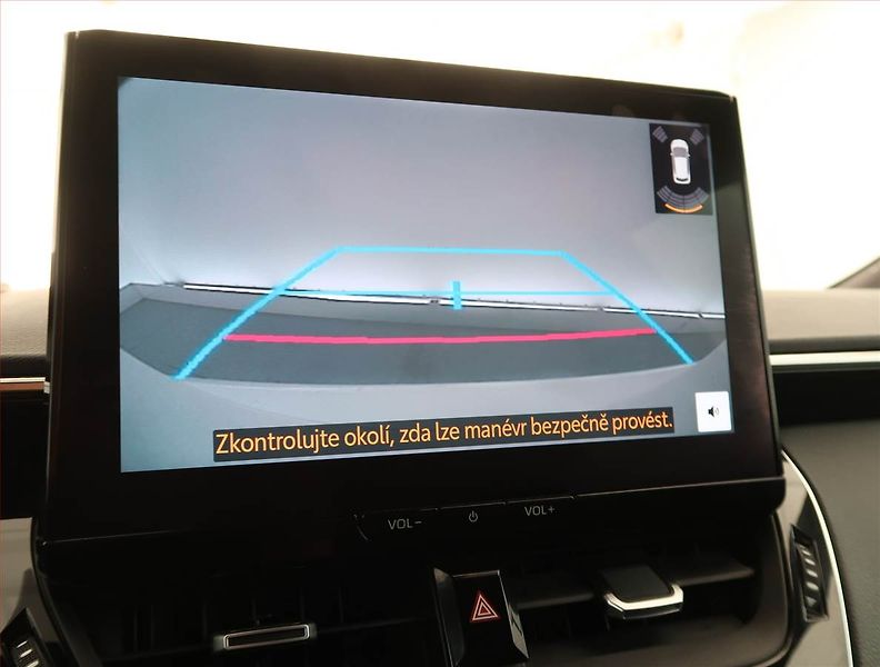 Toyota Corolla (2023) Comfort 1.8 Hybrid - fotka 18 z 19