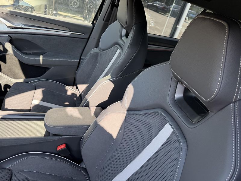 Škoda Kodiaq (2026) 2.0TDI 142kW 4X4 SPORT R19 HUD - fotka 37 z 47