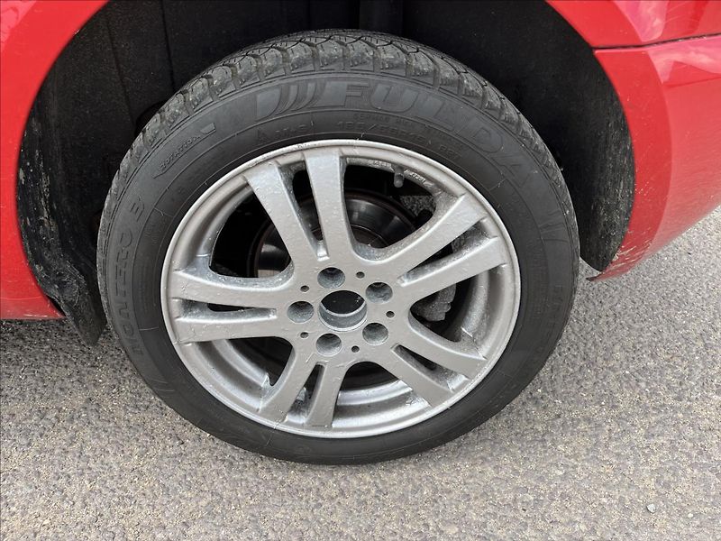 Škoda Roomster 1,2 TDi STYLE KLIMA ROZVODY - fotka 33 z 34