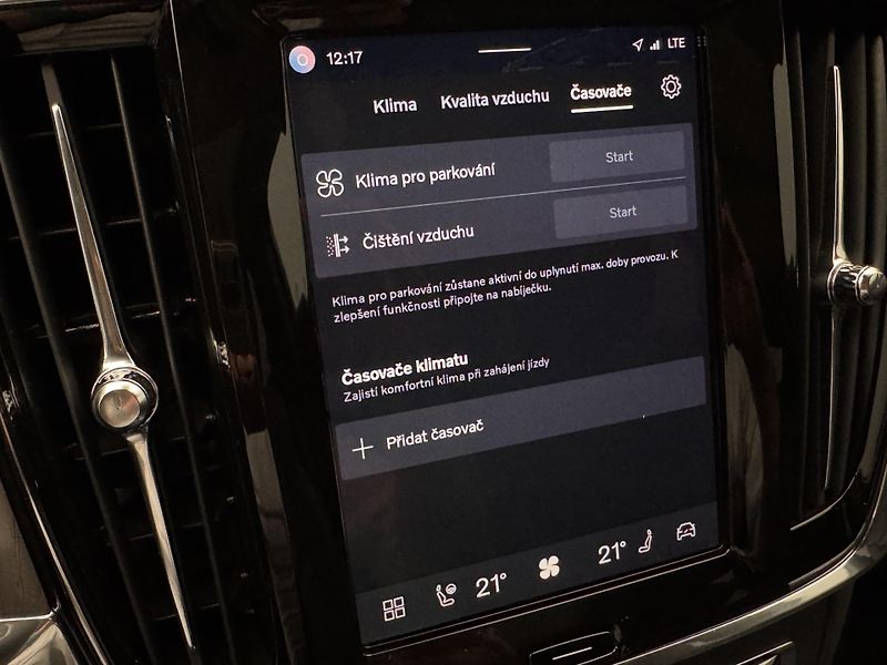 Volvo V90 T8 AWD RECHARGE ULTRA - fotka 47 z 53