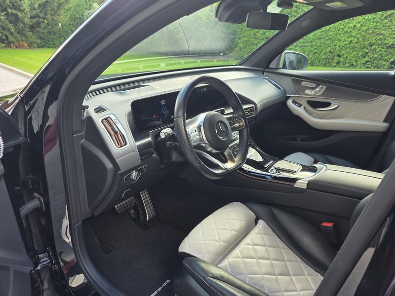 Mercedes-Benz EQC (2021) 400 4matic AMG Manufaktur - fotka 5 z 8