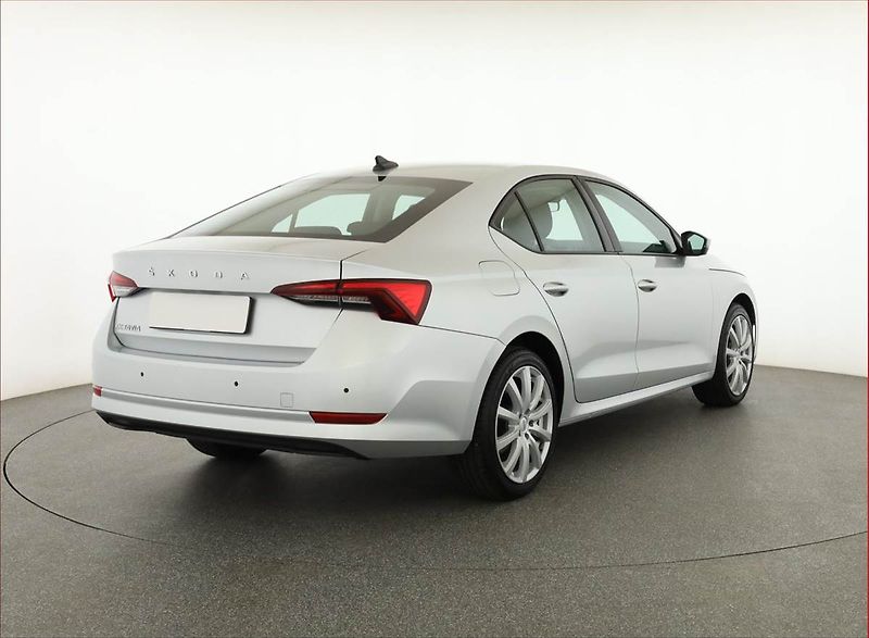 Škoda Octavia (2023) Ambition 1.5 TSI - fotka 5 z 19