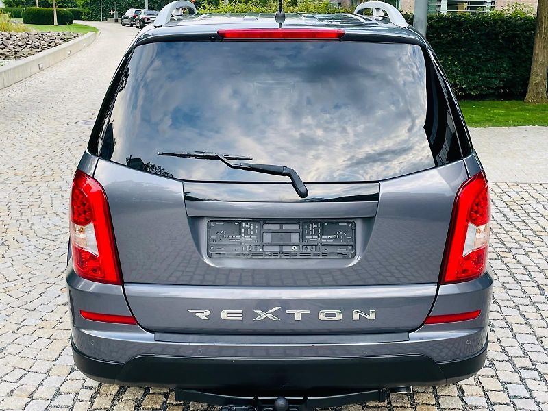 SsangYong Rexton 2.0TD 4x4 AUTOMAT TAŽNÉ VÝHŘEV - fotka 13 z 51