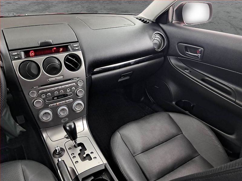 Mazda 6 (2005) 2.3 AWD, 4X4, Automat, Tažné - fotka 8 z 17