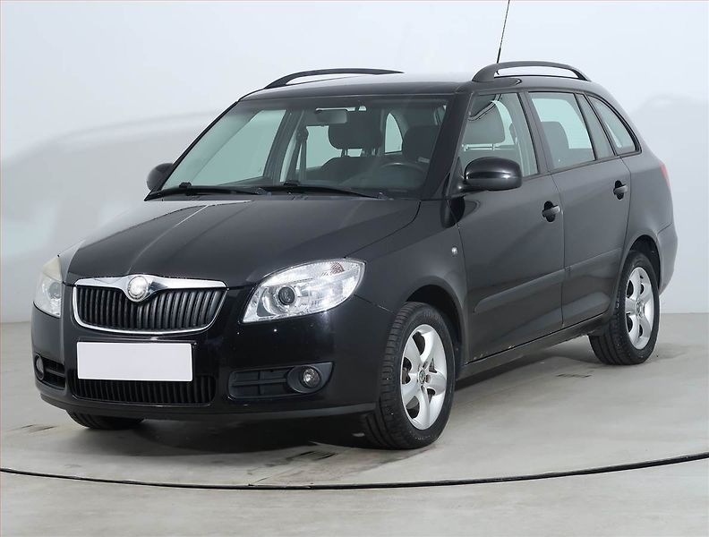 Škoda Fabia (2008) 1.4 16V, po STK, zamluveno - fotka 2 z 18