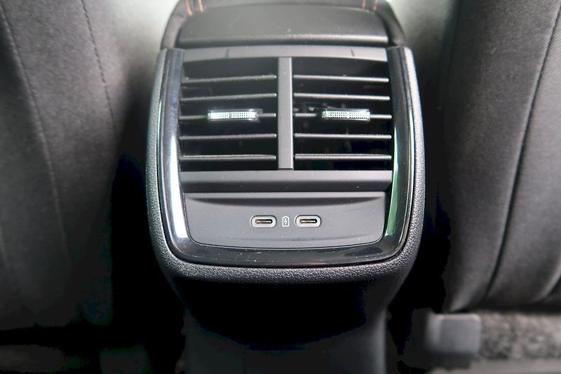 Škoda Scala (2021) STYLE 1.5 TSI 110 kW - fotka 27 z 28