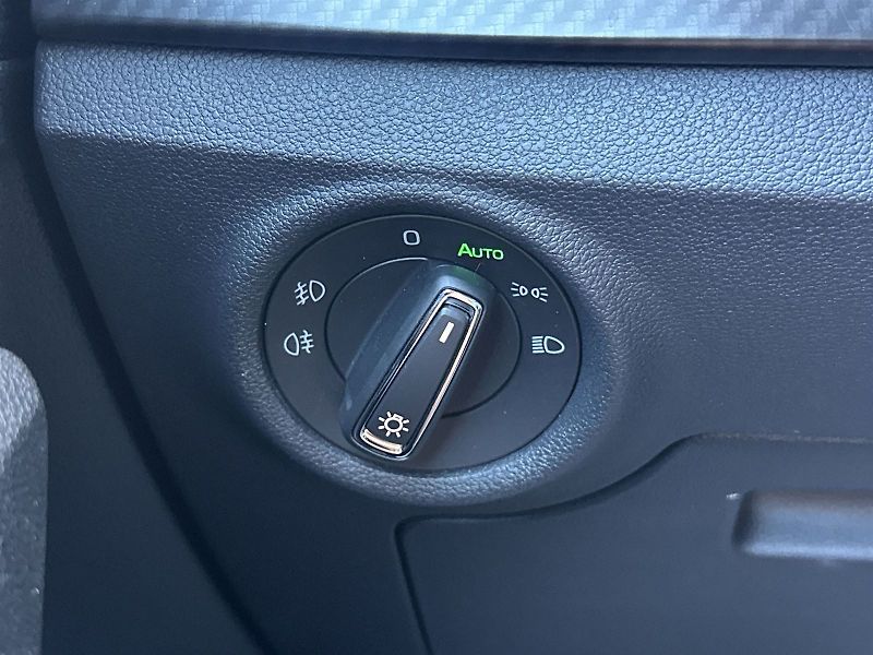 Škoda Kamiq (2024) 1.5 TSI Monte Carlo - fotka 16 z 32