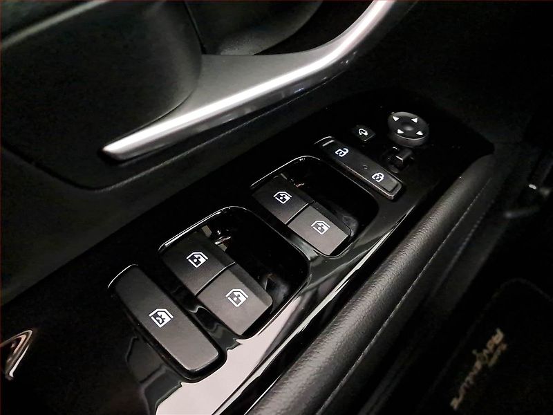 Hyundai Tucson (2022) 1.6 T-GDI HEV - fotka 21 z 23