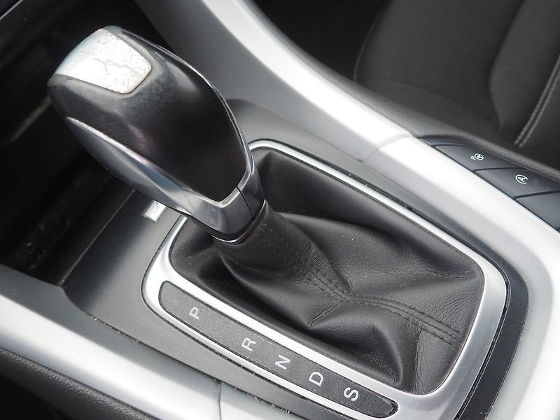 Ford Mondeo (2018) 2.0 TDCi, 110 kW - fotka 32 z 34