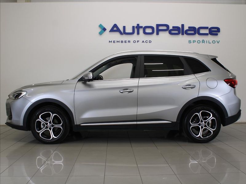 MG ZS 1,5 i 85kW Elegance 6970km. ČR - fotka 5 z 26