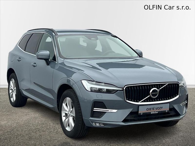 Volvo XC60 2,0 184 kW 8AT FWD CORE  B5 - fotka 7 z 26