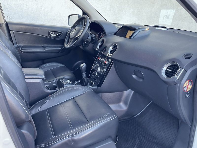 Renault Koleos (2011) BOSE 2,0dCi 175k 4x4 - fotka 7 z 27