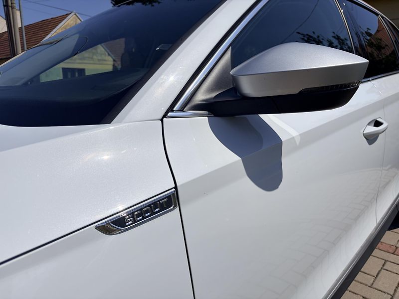 Škoda Octavia SCOUT 2.0 TDI DSG MATRIX - fotka 7 z 56