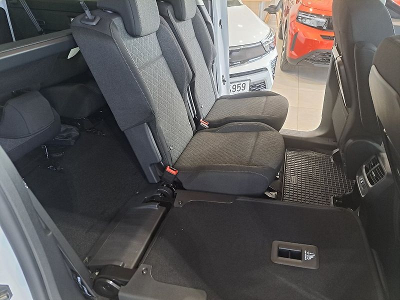 Opel Combo (2026) L2 El.Plus 1.5CDTi 130k AT8-7s - fotka 14 z 26