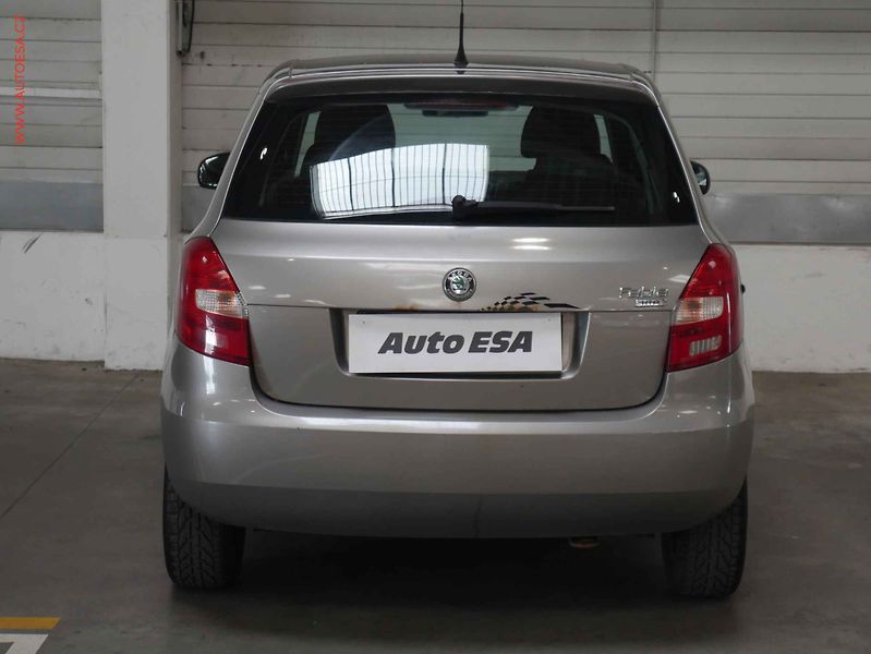Škoda Fabia (2007) 1.2i, AC, temp, STK8/28 - fotka 5 z 15