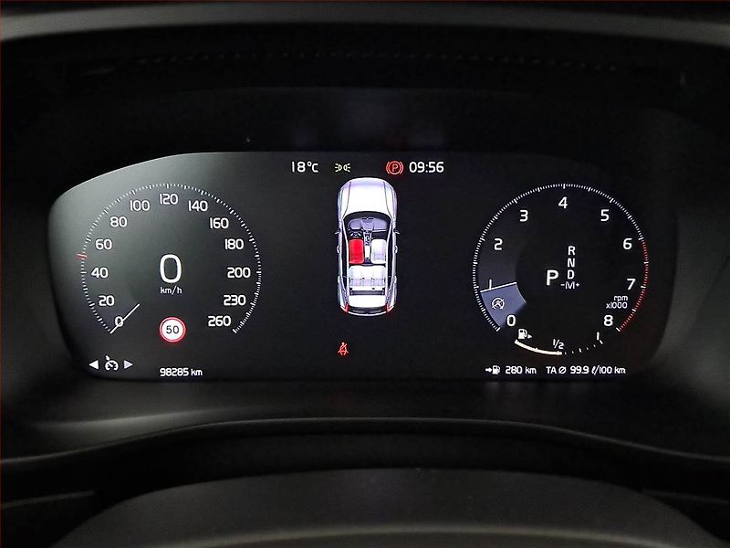 Volvo XC40 (2018) R-Design T4 AWD - fotka 11 z 20