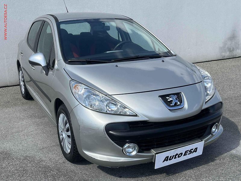 Peugeot 207 (2008) 1.4i, 2.maj,ČR, AC - fotografie inzerátu