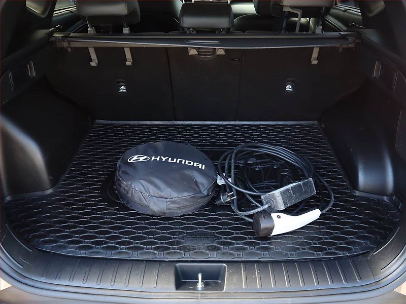 Hyundai Tucson (2022) 1.6 T-GDI PHEV - fotka 22 z 22