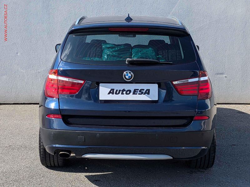 BMW X3 (2011) 2.0d xD, 2.maj, AT, navi - fotka 5 z 17