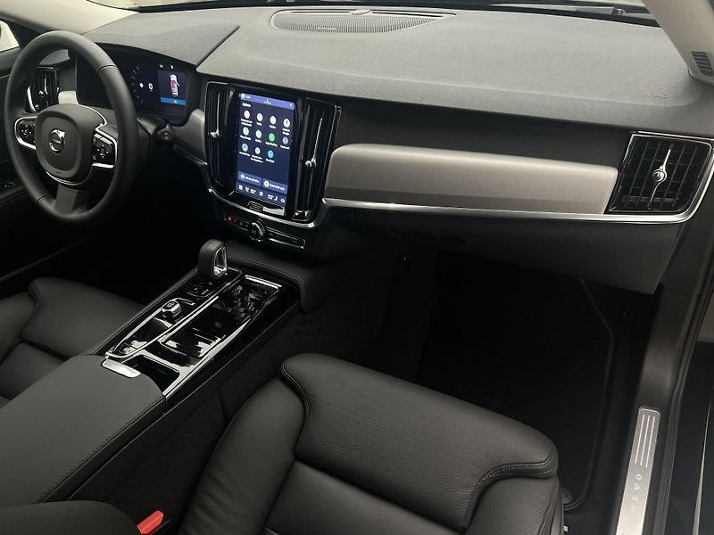 Volvo V90 T6 AWD DARK PLUS AUT - fotka 22 z 47